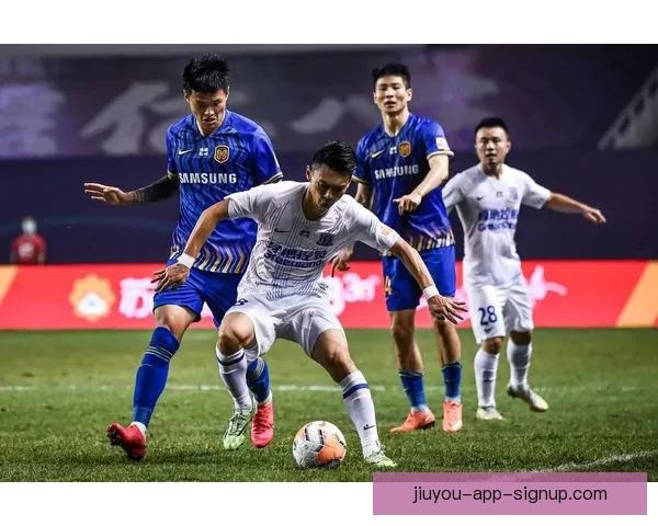 特雷-杨为新东家仅出战五场奇才宣布右股四头肌受伤暂未确定复出时间